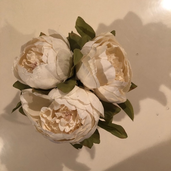 Mozart Kugeln Peony Flower Box! - Picture 2 of 2